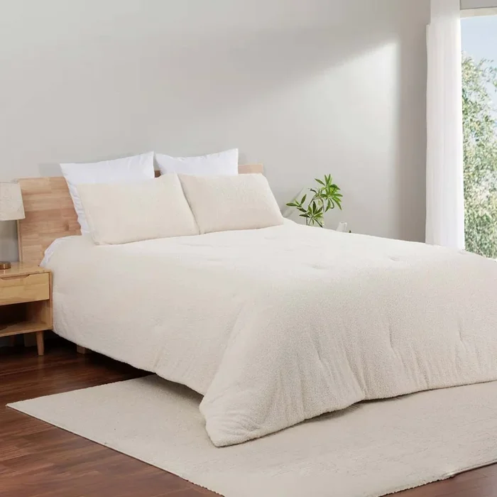 3-Piece Ivory Cozy Knit Comforter Set, King