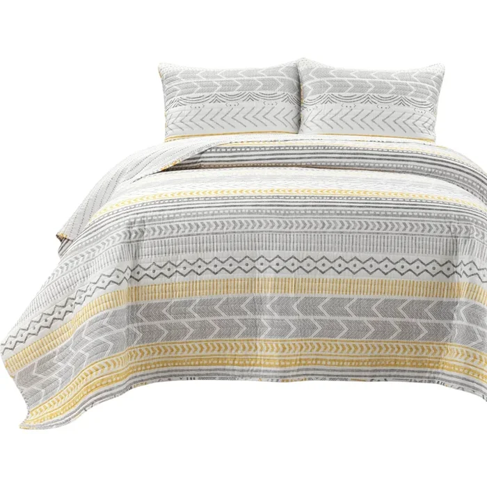 3-Piece Reversible Cotton Quilt Set with Scandinavian Chevron Stripe Pattern, Soft Bedding For Bedroom