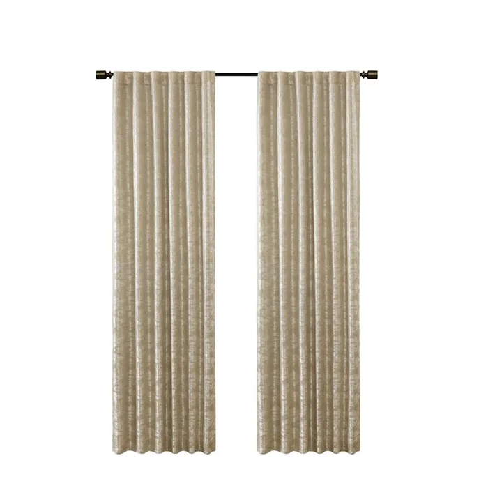 Gracie Mills Soraya Jacquard Total Blackout Curtain Panel – 50×108″