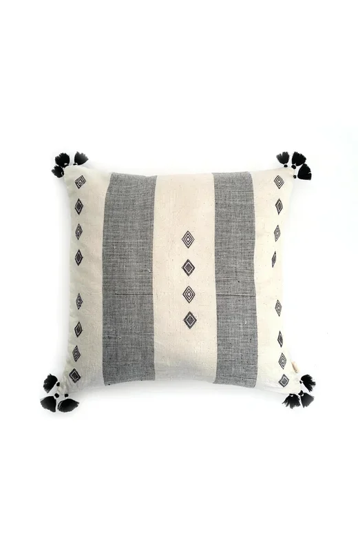Trekant Handwoven Pillow – Cover + Insert